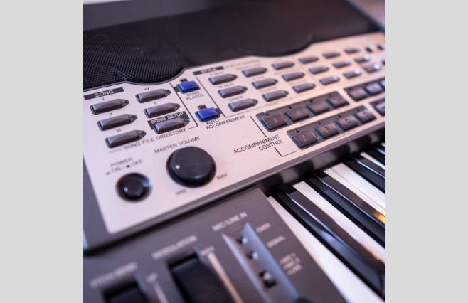 Yamaha PSR-9000 Keyboard, Used (SN:023081) - Image 9